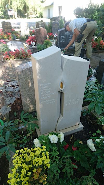 Einzelgrabmal mit zeitloser Wirkung