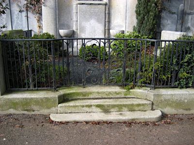 Restauration und Ausbesserung am Stein