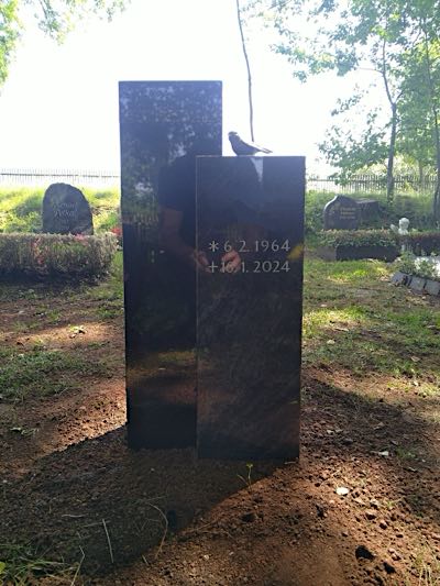 Urnengrabmal in zeitloser Gestaltung