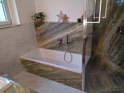 Naturstein im Badezimmer