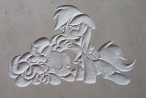 Feine Ornamente und Steinreliefs – kunstvolle Gravuren für Grabmale